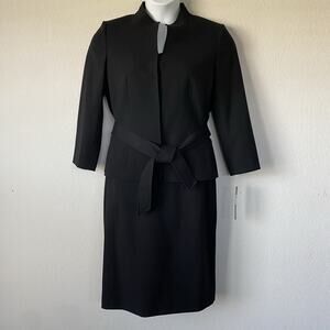 Tahari Arthur S Lavine Black Blazer Skirt Suit Set Size 8 Office Business Career